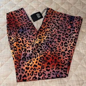 BNWT Savage Fenty X workout leggings